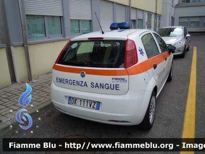 Fiat Grande Punto
118 Parma Soccorso
 Azienda USL di Parma
 Presidio Ospedaliero di Fidenza - San Secondo Parmense
 Allestimento Vision
Parole chiave: Fiat Grande_Punto