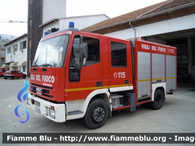 Iveco CityEuroFire 100E21 I serie
Vigili del Fuoco
 Comando Provinciale di Parma
 Distaccamento Permanente di Fidenza
 AutoPompaSerbatoio allestimento Iveco Magirus
 VF 19824
 
Si ringrazia il Comando provinciale e tutto il personale permanente e volontario per la collaborazione
Parole chiave: Iveco CityEuroFire_100E21_Iserie VF19824