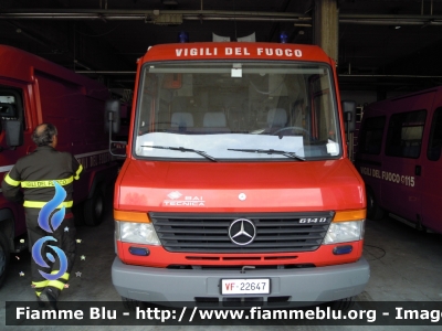 Mercedes-Benz Vario 614D
 Vigili del Fuoco
 Comando Provinciale di Rovigo
 AutoFurgone/Unità di Crisi Locale allestimento Bai
 VF 22647
Parole chiave: Mercedes-Benz Vario_614D VF22647