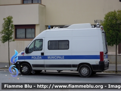 FiatDucato III serie
Polizia Municipale Unione dei Comuni di Ro, Copparo, Jolanda di Savoia, Berra, Formignana, Tresigallo
Parole chiave: Fiat Ducato_IIIserie