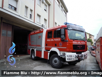 Man TGM 13.290 4x4 II serie
Vigili del Fuoco
Comando Provinciale di Vicenza
Distaccamento di Schio (VI)
AutoPompaSerbatoio allestimento Kofler
VF 26406
Parole chiave: Man TGM_13.290_4x4_IIserie VF26406