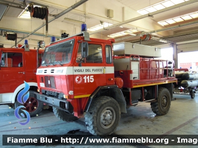 Iveco 80-16
Vigili del Fuoco
Comando Provinciale di Parma
Allestimento Baribbi
Ricondizionato Fortini
VF 15106

 Si ringrazia il Comando provinciale e tutto il personale permanente e volontario per la collaborazione
Parole chiave: Iveco 80-16 VF15106