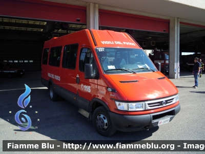 Irisbus Daily III serie
Vigili del Fuoco
Comando Provinciale di Parma
VF 24000
 
Si ringrazia il Comando provinciale e tutto il personale permanente e volontario per la collaborazione
Parole chiave: Irisbus Daily_IIIserie VF24000