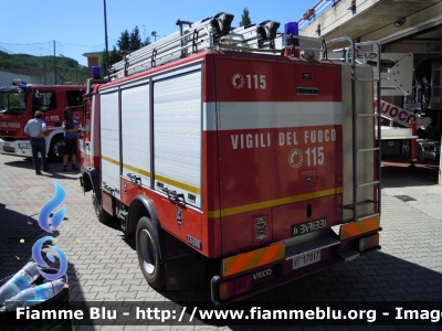 Iveco Zeta 65-12
Vigili del Fuoco
Comando Provinciale di Parma
Distaccamento Volontario di Borgo Val di Taro (PR)
Polisoccorso allestito Baribbi
VF 17017

Si ringrazia il Comando provinciale e tutto il personale permanente e volontario per la collaborazione
Parole chiave: Iveco Zeta_65-12 VF17017