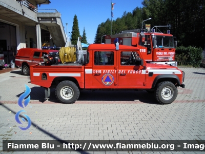 Land Rover Defender 130
Vigili del Fuoco
Comando Provinciale di Parma
Distaccamento Volontario di Borgo Val di Taro (PR)
Fornitura Regionale Bianca, riverniciato dal distaccamento
VF 21995

Si ringrazia il Comando provinciale e tutto il personale permanente e volontario per la collaborazione
Parole chiave: Land-Rover Defender_130 VF21995VF21995