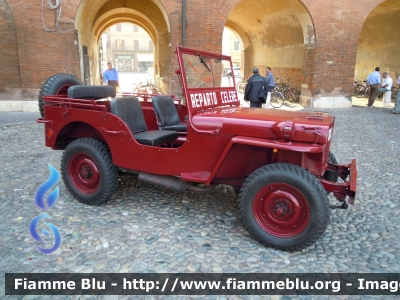 Jeep Willys
Polizia di Stato
Reparto Celere
Esemplare esposto presso il Museo delle auto della Polizia di Stato
POLIZIA 2681
Festa della Polizia Ferrara 2011
Parole chiave: Jeep Willys POLIZIA2681 Festa_della_Polizia_Ferrara_2011