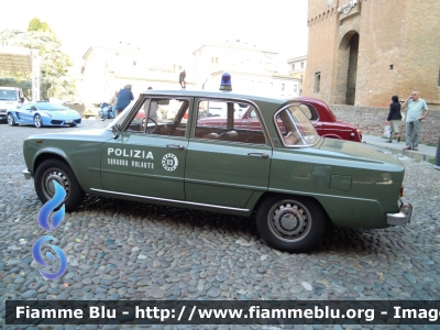 Alfa Romeo Giulia Super 1.6
Polizia di Stato
POLIZIA 39847
Festa della Polizia Ferrara 2011
Parole chiave: Alfa-Romeo Giulia_Super_1.6 POLIZIA39847 Festa_della_Polizia_Ferrara_2011