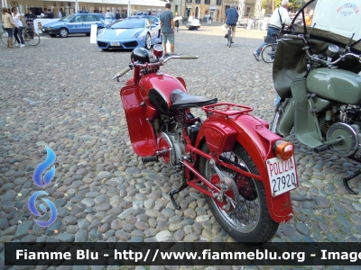 Moto Guzzi Falcone 500
Polizia di Stato
 Polizia Stradale
 POLIZIA 27920
 POLIZIA 30872
 Festa della Polizia Ferrara 2011
Parole chiave: Moto-Guzzi Falcone_500 Polizia27920 Polizia30872 Festa_della_Polizia_Ferrara_2011