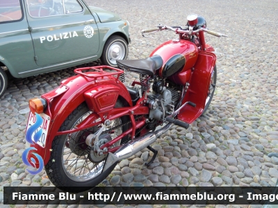 Moto Guzzi Falcone 500
Polizia di Stato
 Polizia Stradale
 POLIZIA 27920
 POLIZIA 30872
 Festa della Polizia Ferrara 2011
Parole chiave: Moto-Guzzi Falcone_500 Polizia27920 Polizia30872 Festa_della_Polizia_Ferrara_2011