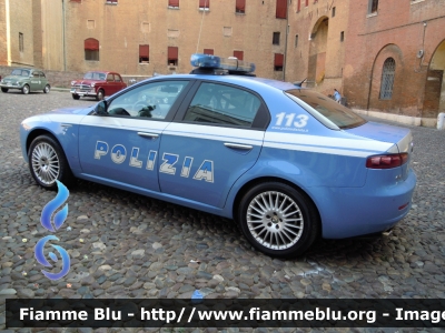 Alfa Romeo 159
 Polizia di Stato
 Squadra Volante
 POLIZIA H2312

Festa della Polizia Ferrara 2011
Parole chiave: Alfa-Romeo 159 POLIZIAH2312 Festa_della_Polizia_Ferrara_2011