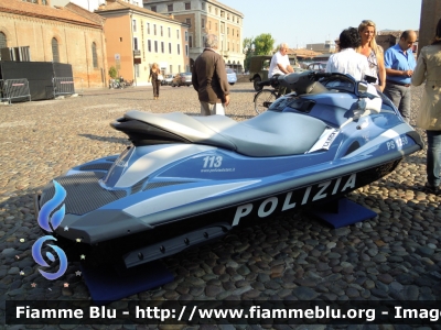 Yamaha Acquascooter
Polizia di Stato
PS1258
Festa della Polizia Ferrara 2011
Parole chiave: Yamaha PS1258 Festa_della_Polizia_Ferrara_2011