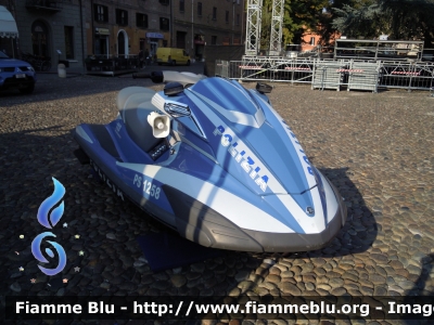 Yamaha Acquascooter
Polizia di Stato
PS1258
Festa della Polizia Ferrara 2011
Parole chiave: Yamaha PS1258 Festa_della_Polizia_Ferrara_2011