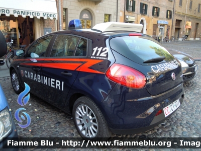 Fiat Nuova Bravo
Carabinieri
Comando Compagnia di Ferrara
Nucleo Operativo Radiomobile
CC CT 017
Parole chiave: Fiat Nuova_Bravo CCCT017 Festa_della_Polizia_Ferrara_2011