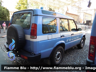 Land Rover Discovery II serie
 Polizia di Stato
 Reparto Mobile
 Polizia E1814

Festa della Polizia Ferrara 2011
Parole chiave: Land-Rover Discovery_IIserie POLIZIAE1814 Festa_della_Polizia_Ferrara_2011