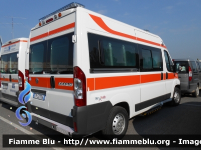 Fiat Ducato X250
Ambulanza Allestimento Orion
Parole chiave: Fiat Ducato_X250 Ambulanza Reas_2012