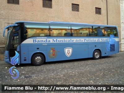 Irisbus Orlandi Domino 2001 HDH
Polizia di Stato
 Banda Musicale
 POLIZIA F1411
Festa della Polizia Ferrara 2011
Parole chiave: Irisbus Orlandi Domino_2001_HDH POLIZIAF1411 Festa_della_Polizia_Ferrara_2011