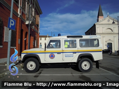 Land Rover Defender 110
Protezione Civile 
Gruppo Comunale Porto Viro (RO)
Parole chiave: Land-Rover Defender_110