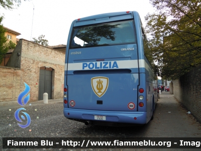 Irisbus Orlandi Domino 2001 HDH
Polizia di Stato
 Banda Musicale
 POLIZIA F1410
Festa della Polizia Ferrara 2011
Parole chiave: Irisbus Orlandi Domino_2001_HDH POLIZIAF1410 Festa_della_Polizia_Ferrara_2011