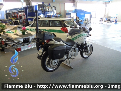 BMW F650CS
Polizia Locale Montichiari (BS)
In esposizione al Reas 2011
Parole chiave: BMW F650CS Reas_2011