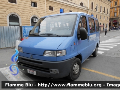 Fiat Ducato II Serie
Polizia di Stato
Polizia Ferroviaria
POLIZIA E1622
Parole chiave: Fiat Ducato_IISerie POLIZIAE1622