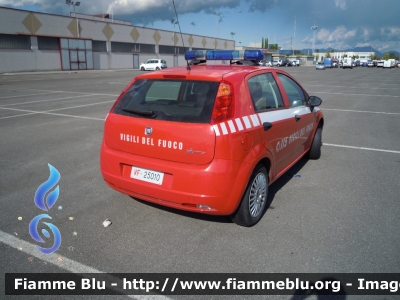 Fiat Grande Punto
Vigili del Fuoco
Comando Provinciale di Ferrara
VF 25010
Parole chiave: Fiat Grande_Punto VF25010 Reas_201