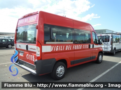 Fiat Ducato X250
Vigili del Fuoco
VF 26009
Parole chiave: Fiat Ducato_X250 VF26009 Reas_2011