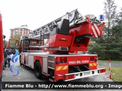 Iveco EuroFire 150E27 I serie
Vigili del Fuoco
 Comando Provinciale di Ravenna
AutoScala da 32 metri allestimento Iveco-Magirus
 VF 19428
 Santa Barbara 2012 Ravenna 
Parole chiave: Iveco EuroFire_150E27_Iserie VF19428 Santa_Barbara_VVF_2012