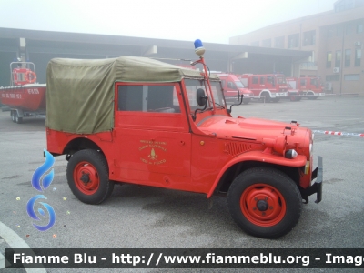 Fiat Campagnola I serie
Vigili del Fuoco
Comando Provinciale di Ferrara
VF 10541
Santa Barbara 2011 Ferrara
Parole chiave: Fiat Campagnola_Iserie VF10451 Santa_Barbara_VVF_2011