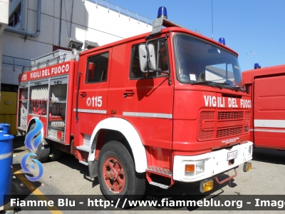 Iveco OM 160 
Vigili del Fuoco
Comando Provinciale di Bologna
Distaccamento Volontario di Gaggio Montano (BO)
AutoPompaSerbatoio allestimento Baribbi 
VF 13448
Parole chiave: Iveco OM 160 VF13448