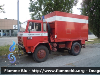 Iveco 90PC
Vigili del Fuoco
 Comando Provinciale di Verona
 VF 13333
Parole chiave: Iveco 90PC VF13333