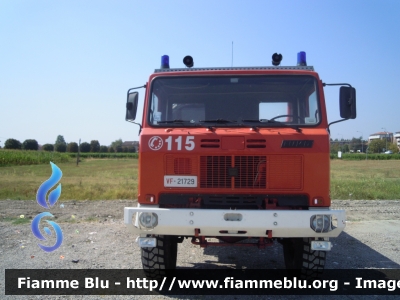 Iveco 80-17
Vigili del Fuoco
 Comando Provinciale di Firenze
 VF 21729
Parole chiave: Iveco 80-17 VF21729