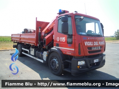 Iveco EuroCargo 180E30 III serie
Vigili del Fuoco
Comando Provinciale di Roma
Autocarro con gru PM allestimento Iveco-Magirus
VF 26645
Parole chiave: Iveco EuroCargo_180E30_IIIserie VF26645