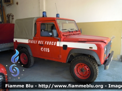 Land Rover Defender 90
Vigili del Fuoco
 Comando Provinciale di 
Reggio Emilia
VF 23872
Parole chiave: Land-Rover Defender_90 VF29872