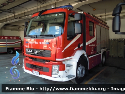 Volvo FL 280 III serie
Vigili del Fuoco
 Comando Provinciale di
Reggio Emilia
 AutoPompaSerbatoio allestimento BAI
 VF 25965
Parole chiave: Volvo FL_280_IIIserie VF25695