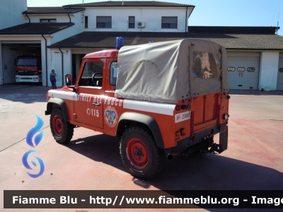 Land Rover Defender 90
Vigili del Fuoco
 Comando Provinciale di Rovigo
Distaccamento Permanente di Adria
 Nucleo NBCR
 VF 23881
Parole chiave: Land-Rover Defender_90 VF23881