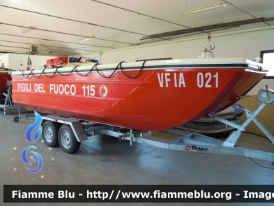 IAL
Vigili del Fuoco
 Comando Provinciale di Rovigo
 Distaccamento Permanente di Adria
 Carrello Todaro 
VF R 3288 VF IA 021
Parole chiave: IAL VFR3288 VFIA021