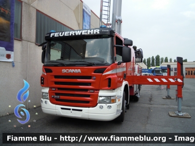 Scania P310 II serie
Piattaforma aerea Bronto Skylift-Pichler
In esposizione al Reas 2012
Parole chiave: Scania P310_IIserie Reas_2012