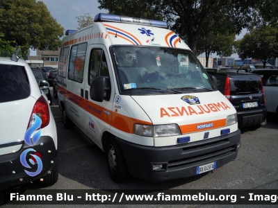 Fiat Ducato II serie
Pubblica Assistenza Gruppo Volontari del Soccorso Roccafranca Ludriano (BS)
Ambulanza Allestimento Bonfanti
Parole chiave: Fiat Ducato_IIserie Ambulanza Reas_2012