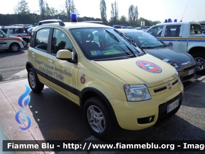 Fiat Nuova Panda 4x4 I serie
Gruppo Comunale Brescellese 
Protezione Civile Brescello (RE)
Parole chiave: Fiat Nuova_Panda_4x4_Iserie Reas_2012