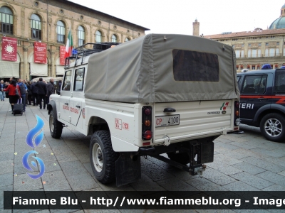 Land Rover Defender 130
Guardia Costiera
CP 4100
Festa delle Forze Armate 2012
Parole chiave: Land-Rover Defender_130 CP4100 Festa_Forze_armate_2012