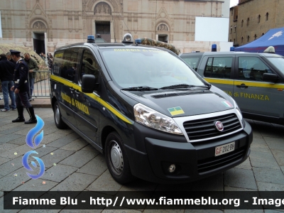 Fiat Scudo IV serie
Guardia di Finanza 
Nucleo Cinofilo
GdiF 202 BH
Festa delle Forze Armate 2012
Parole chiave: Fiat Scudo_IVserie GdiF202BH Festa_Forze_Armate_2012