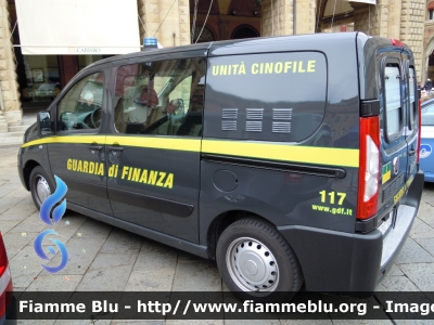 Fiat Scudo IV serie
Guardia di Finanza 
Nucleo Cinofilo
GdiF 202 BH
Festa delle Forze Armate 2012
Parole chiave: Fiat Scudo_IVserie GdiF202BH Festa_Forze_Armate_2012