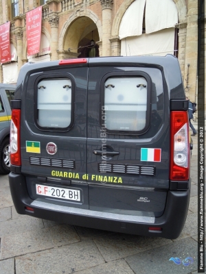 Fiat Scudo IV serie
Guardia di Finanza 
Nucleo Cinofilo
GdiF 202 BH
Festa delle Forze Armate 2012
Parole chiave: Fiat Scudo_IVserie GdiF202BH Festa_Forze_Armate_2012