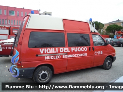 Volkswagen Transporter T4
Vigili del Fuoco
 Comando Provinciale di Ravenna
 N.S.S.A. Ravenna
VF 21271
 Santa Barbara 2012 Ravenna
Parole chiave: Volkswagen Transporter_T4 VF21271 Santa_Barbara_VVF_2012