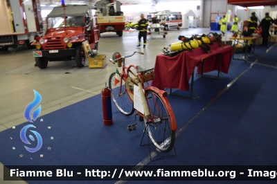 Bicicletta
Vigili del Fuoco
Comando Provinciale di Brescia
In esposizione al Reas 2013
Parole chiave: Bicicletta Reas_2013