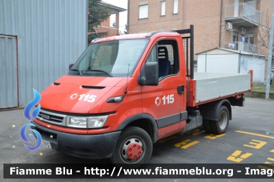 Iveco Daily III serie
Vigili del Fuoco
Comando Provinciale di Reggio Emilia
VF 26831

Si ringrazia il Comandante e tutto il 
personale del Comando per la 
disponibilità e la collaborazione
Parole chiave: Iveco Daily_IIIserie VF26831