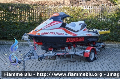 Bombardier Sea Doo GTI 4-Tec 130
Vigili del Fuoco
Comando Provinciale di Forlì Cesena
Nucleo Salvamento Acquatico
VF MDA 26
Parole chiave: Bombardier Sea_Doo_GTI_4-Tec_130 VFMDA26