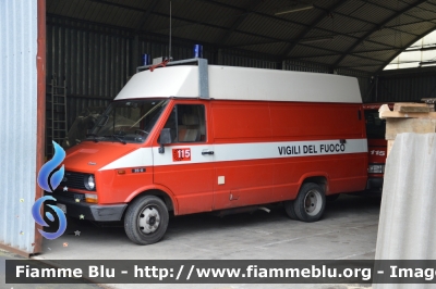 Iveco Dayli I serie
Vigili del Fuoco
Comando Provinciale di Reggio Emilia
VF 16082

Si ringrazia il Comandante e tutto il 
personale del Comando per la 
disponibilità e la collaborazione
Parole chiave: Iveco Dayli_Iserie VF16082