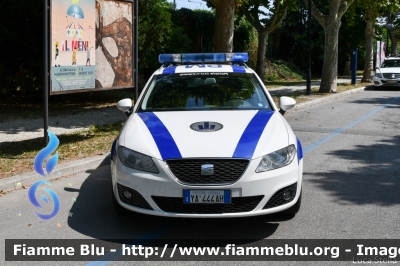 Seat Exeo ST
Polizia Locale Ravenna
Nucleo Pronto Intervento
Allestimento Focaccia
RAVENNA 21
POLIZIA LOCALE YA 444 AH
Parole chiave: Seat Exeo_ST POLIZIALOCALEYA444AH