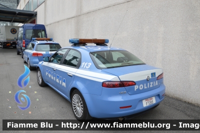 Alfa Romeo 159
Polizia di Stato
Polizia Stradale
POLIZIA F7285
Parole chiave: Alfa-Romeo 159 POLIZIAF7285 Reas_2013